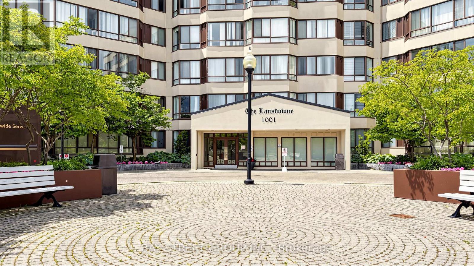 Ph 720 - 1001 Cedarglen Gate, Mississauga, Ontario  L5C 4R2 - Photo 4 - W13418284