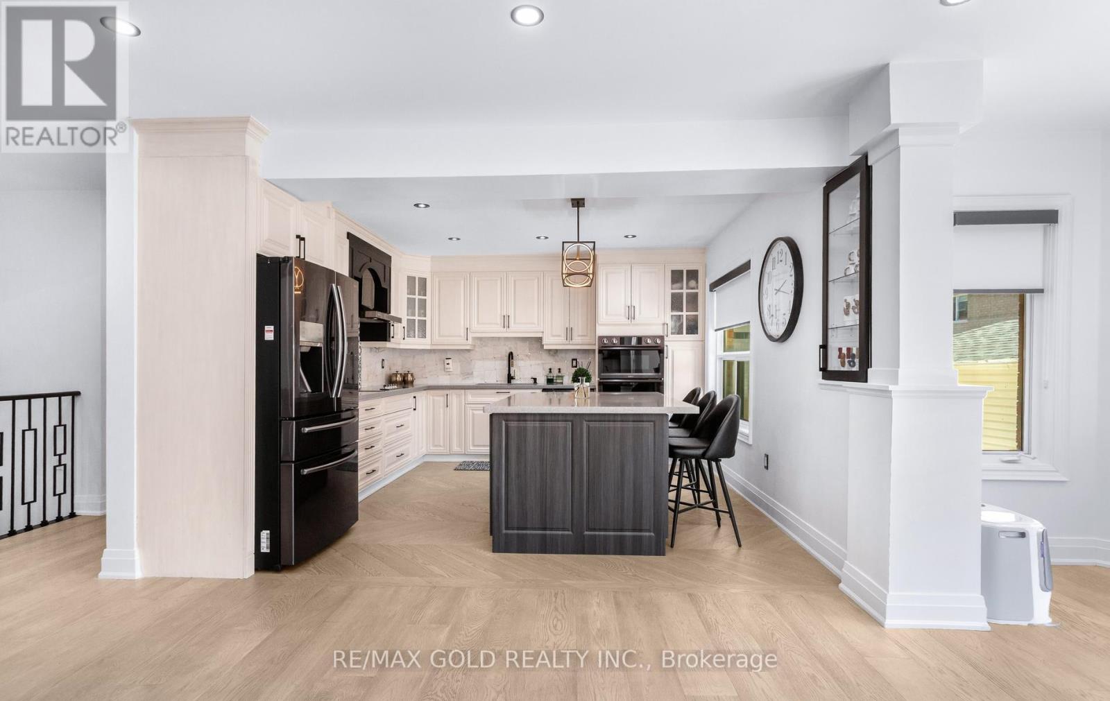 33 Nina Place, Brampton, Ontario  L7A 2E1 - Photo 15 - W13418294