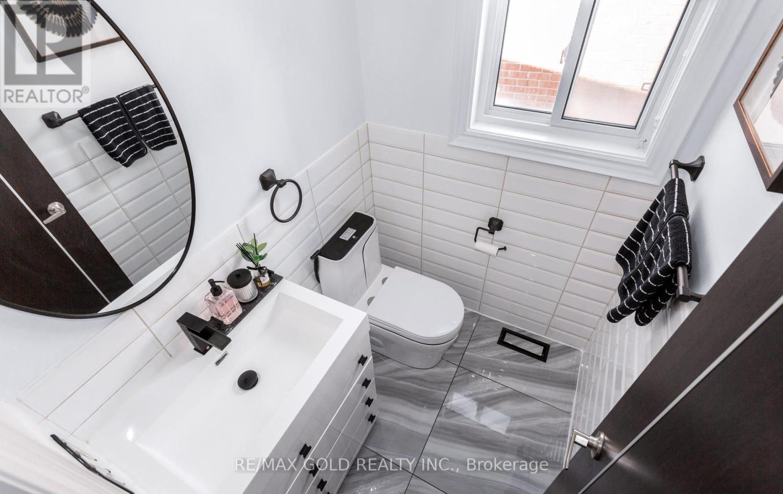 33 Nina Place, Brampton, Ontario  L7A 2E1 - Photo 24 - W13418294