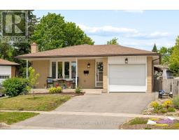 22 BROOKSIDE CRESCENT, Kitchener, Ontario