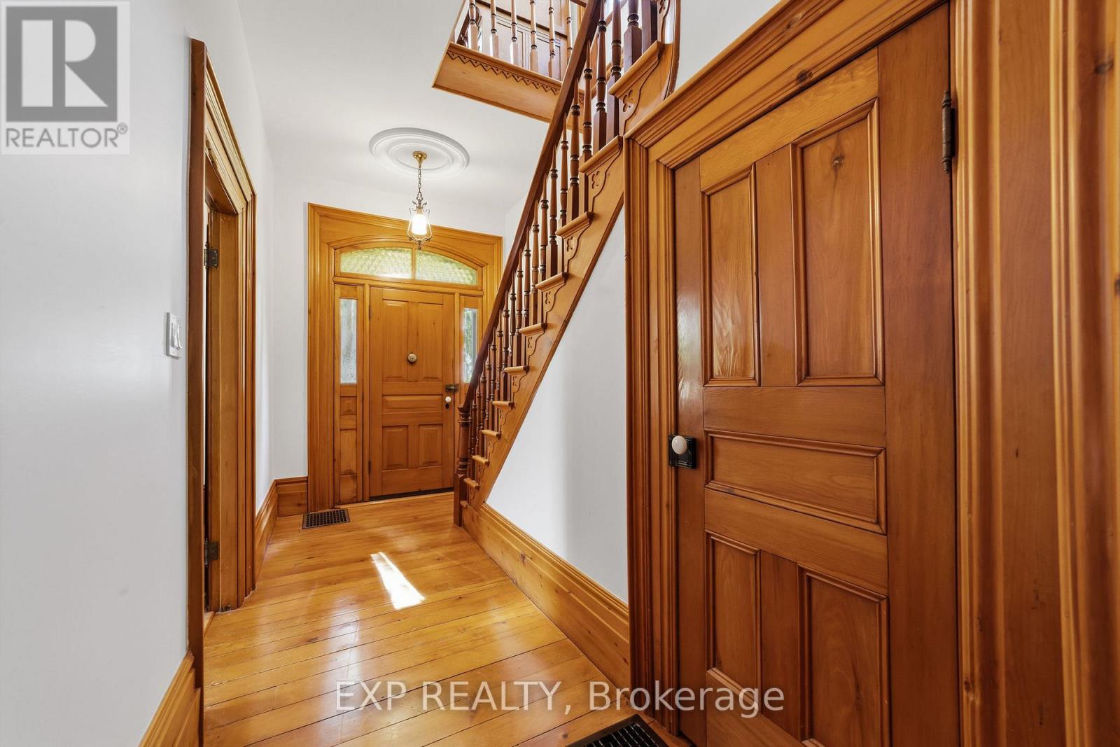30569 Wyatt Road, North Middlesex, Ontario  N7G 3H7 - Photo 10 - X13418386