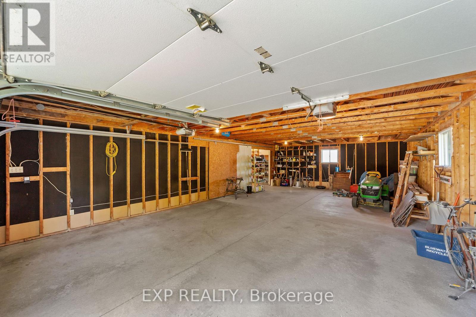 30569 Wyatt Road, North Middlesex, Ontario  N7G 3H7 - Photo 31 - X13418386