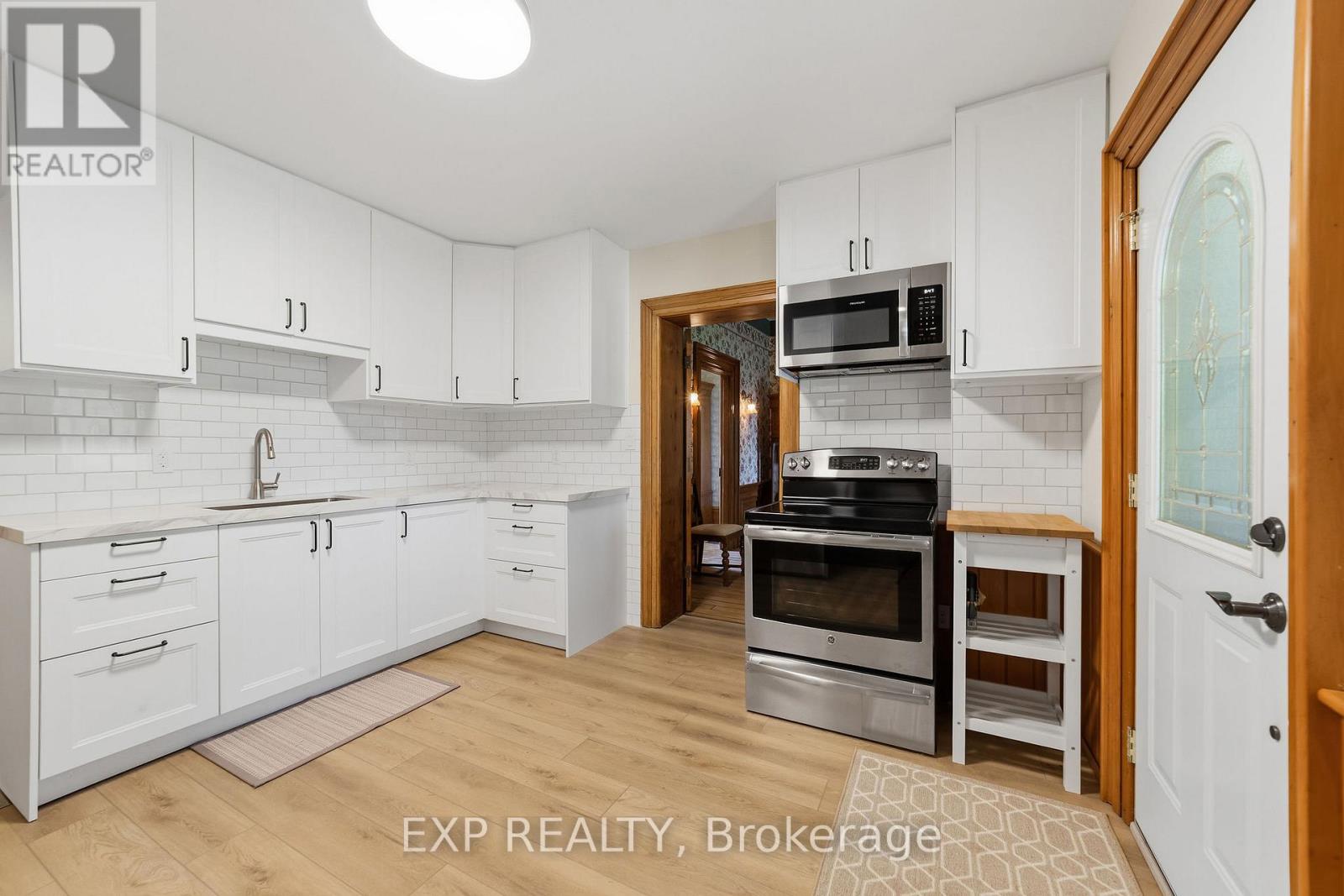 30569 Wyatt Road, North Middlesex, Ontario  N7G 3H7 - Photo 4 - X13418386