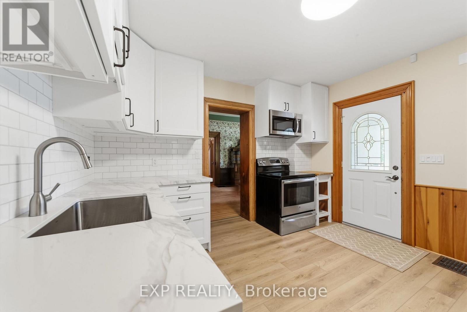 30569 Wyatt Road, North Middlesex, Ontario  N7G 3H7 - Photo 5 - X13418386