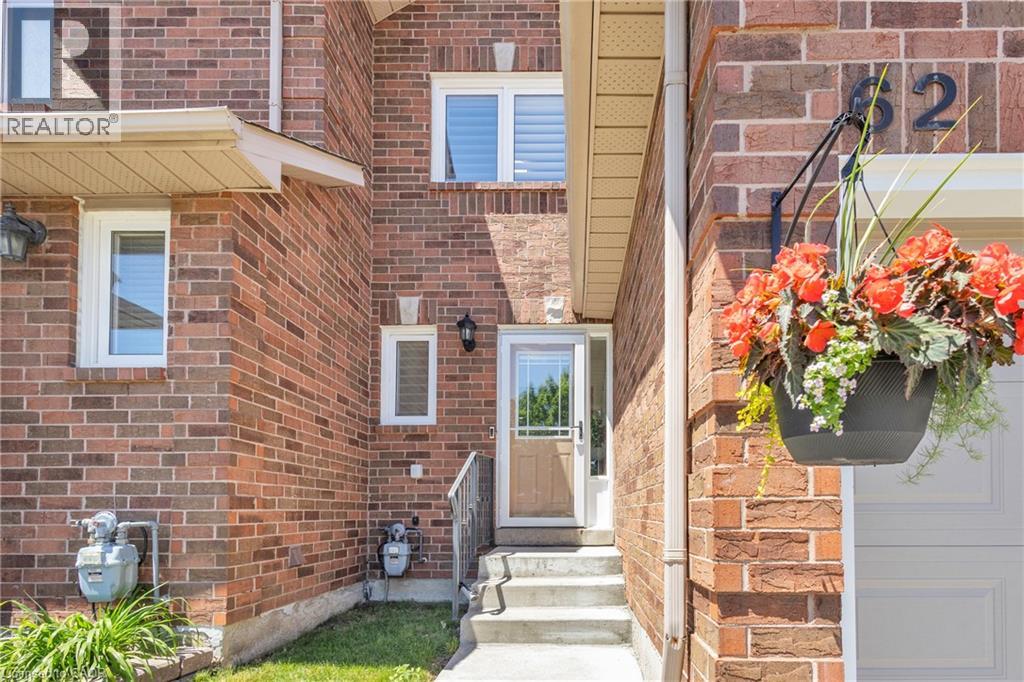 1484 Torrington Drive Unit# 62, Mississauga, Ontario  L5V 1Y2 - Photo 3 - 40837694