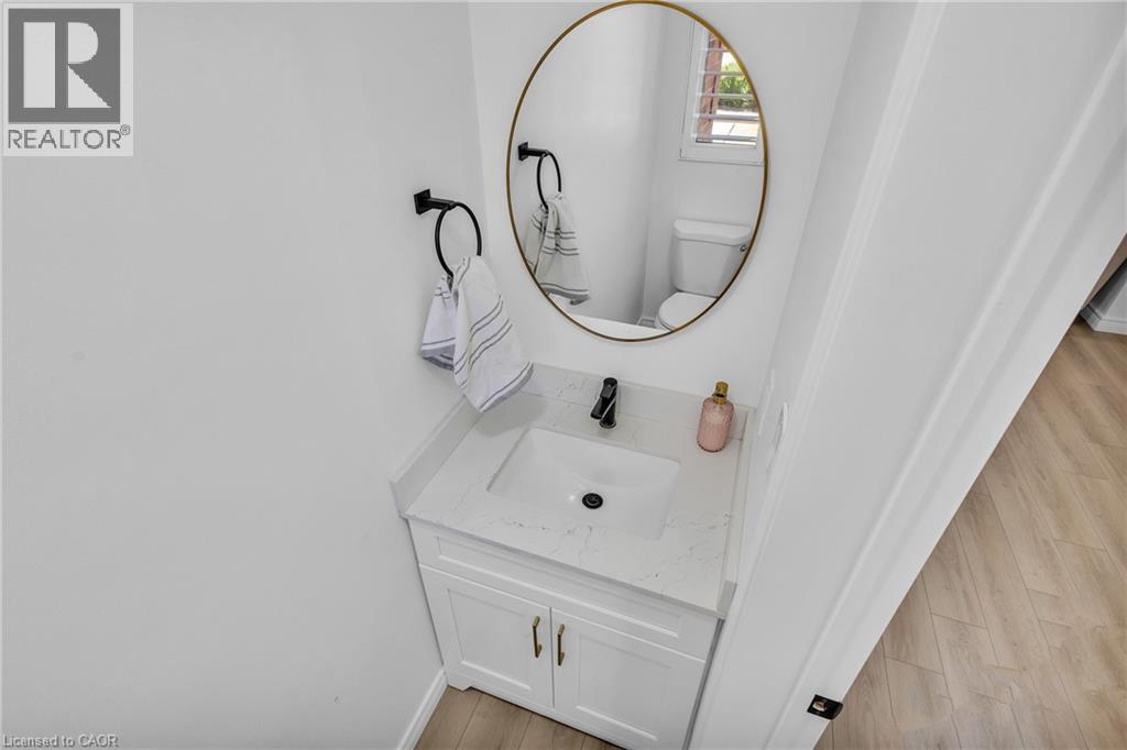 1484 Torrington Drive Unit# 62, Mississauga, Ontario  L5V 1Y2 - Photo 6 - 40837694