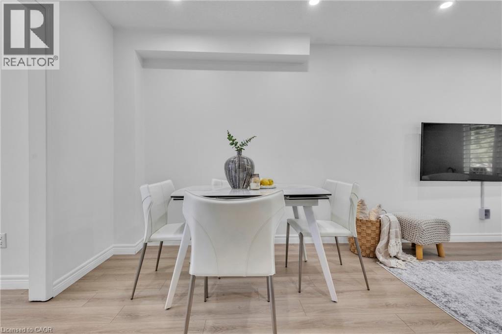 1484 Torrington Drive Unit# 62, Mississauga, Ontario  L5V 1Y2 - Photo 8 - 40837694