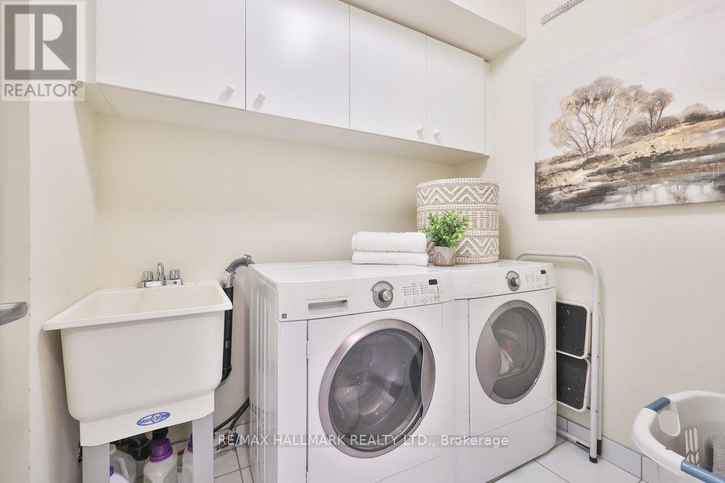 32 Lobo Mews, Toronto, Ontario  M8Z 0B1 - Photo 25 - W13415846