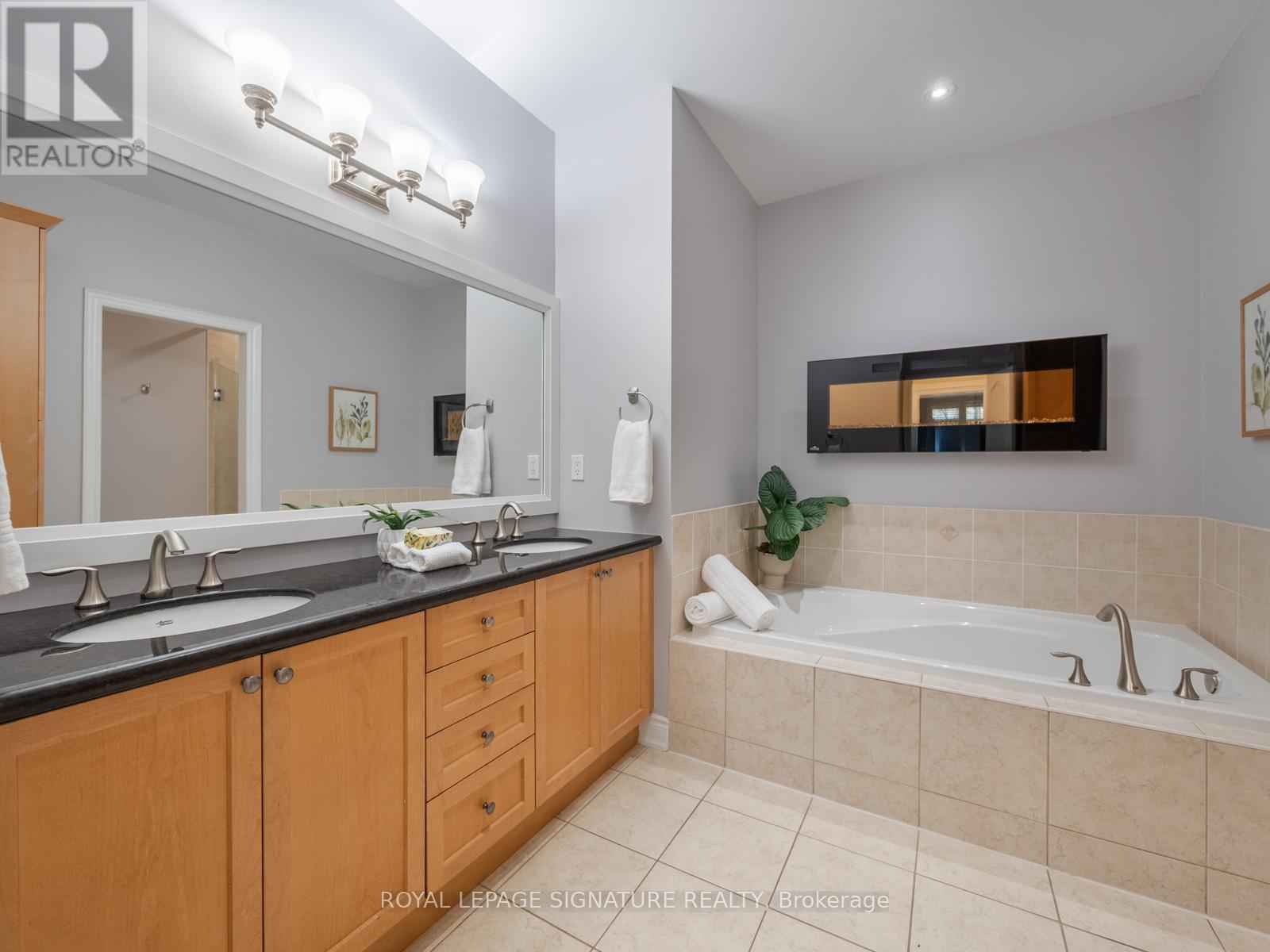 9 Grigglestone Lane, Ajax, Ontario  L1T 0L1 - Photo 26 - E13418410