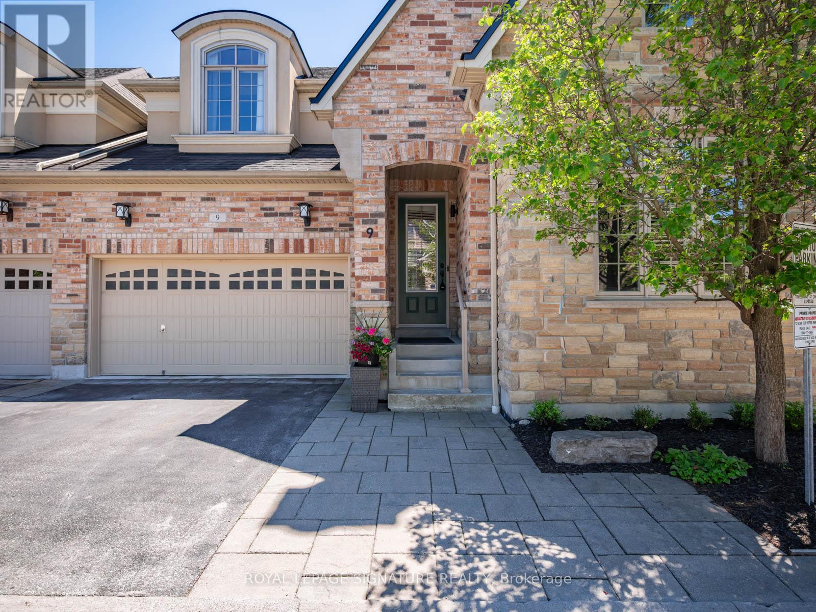 9 Grigglestone Lane, Ajax, Ontario  L1T 0L1 - Photo 3 - E13418410