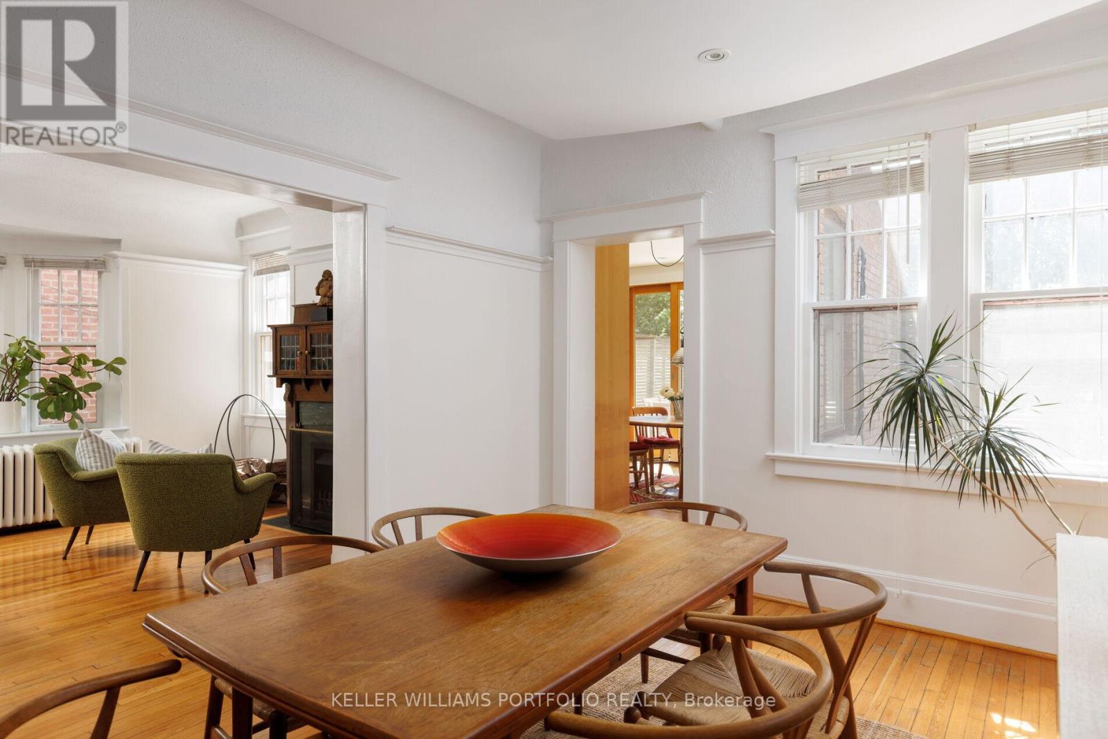 219 Howard Park Avenue, Toronto, Ontario  M6R 1V9 - Photo 16 - W13418388