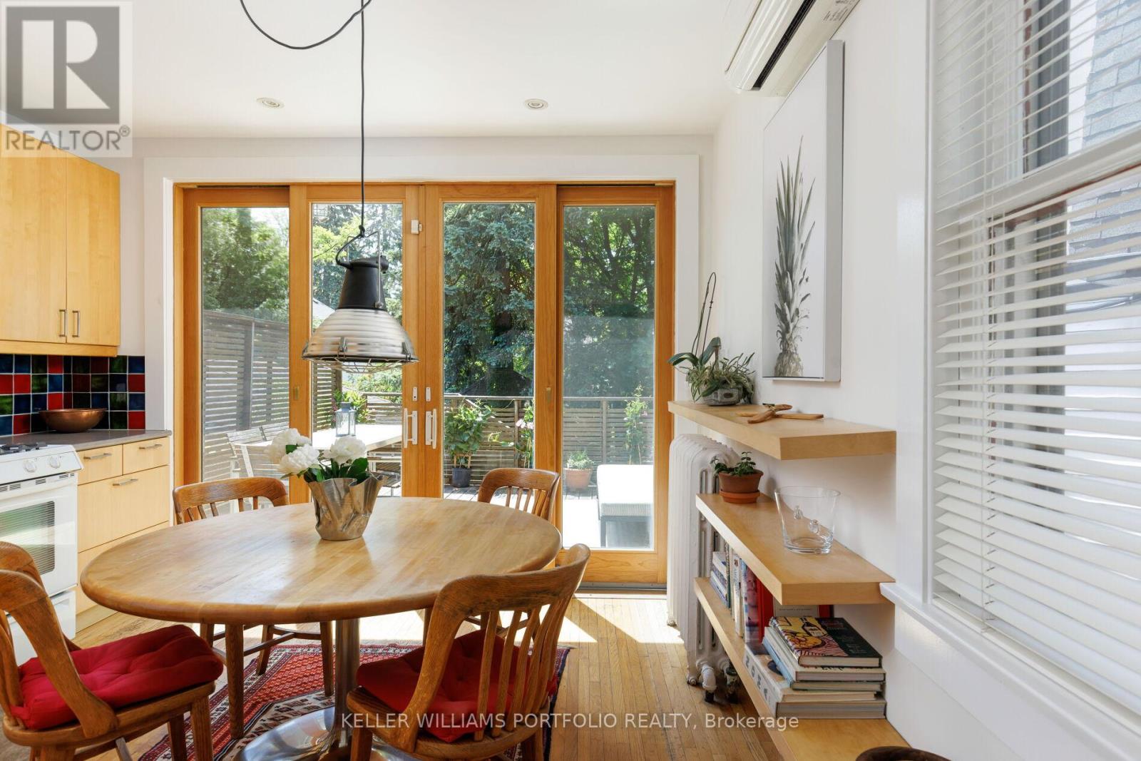 219 Howard Park Avenue, Toronto, Ontario  M6R 1V9 - Photo 17 - W13418388