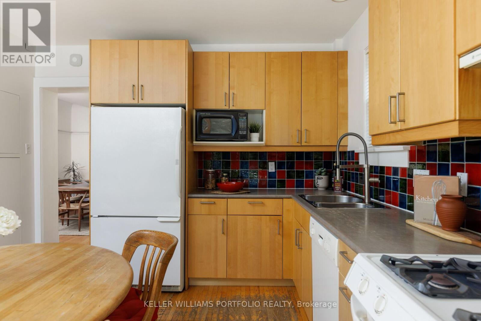 219 Howard Park Avenue, Toronto, Ontario  M6R 1V9 - Photo 19 - W13418388