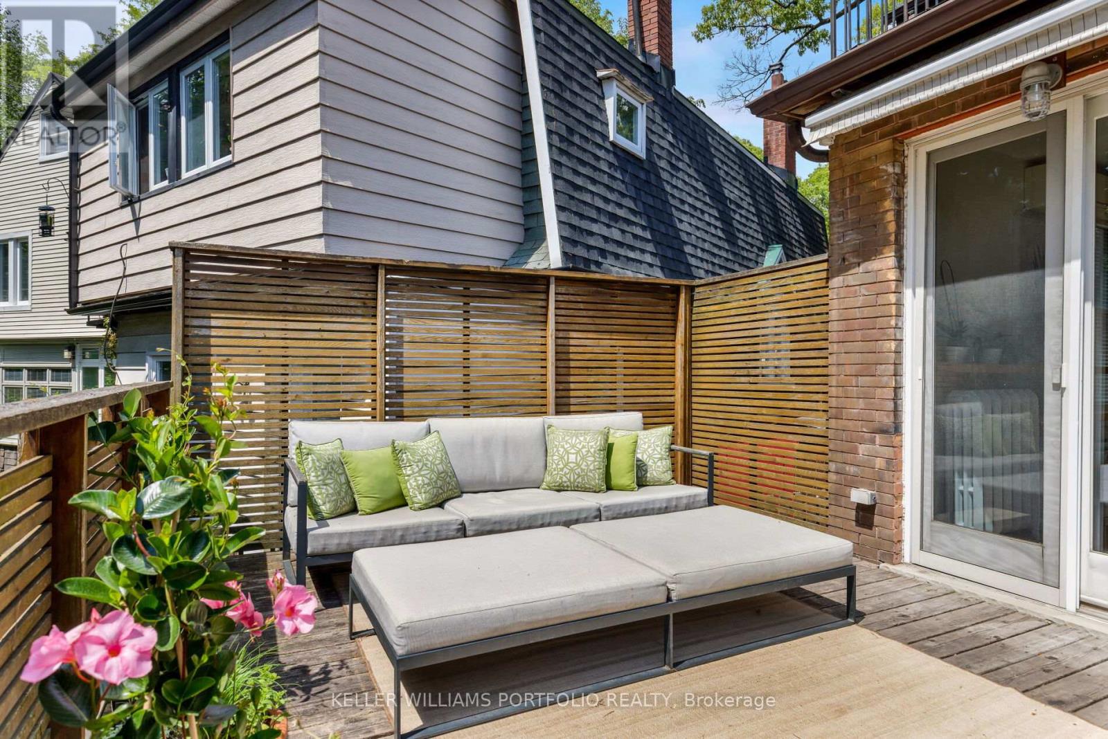 219 Howard Park Avenue, Toronto, Ontario  M6R 1V9 - Photo 23 - W13418388