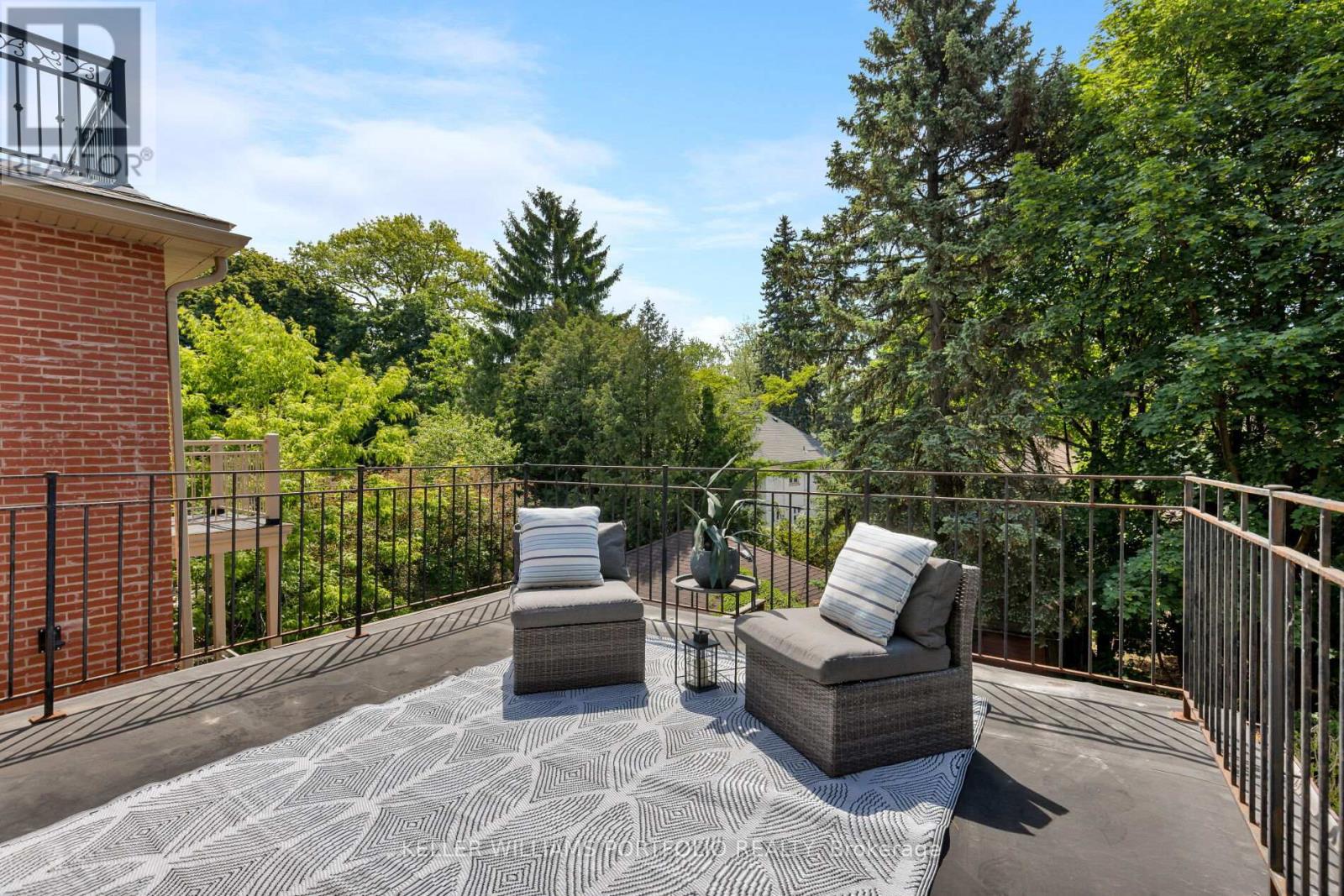 219 Howard Park Avenue, Toronto, Ontario  M6R 1V9 - Photo 31 - W13418388