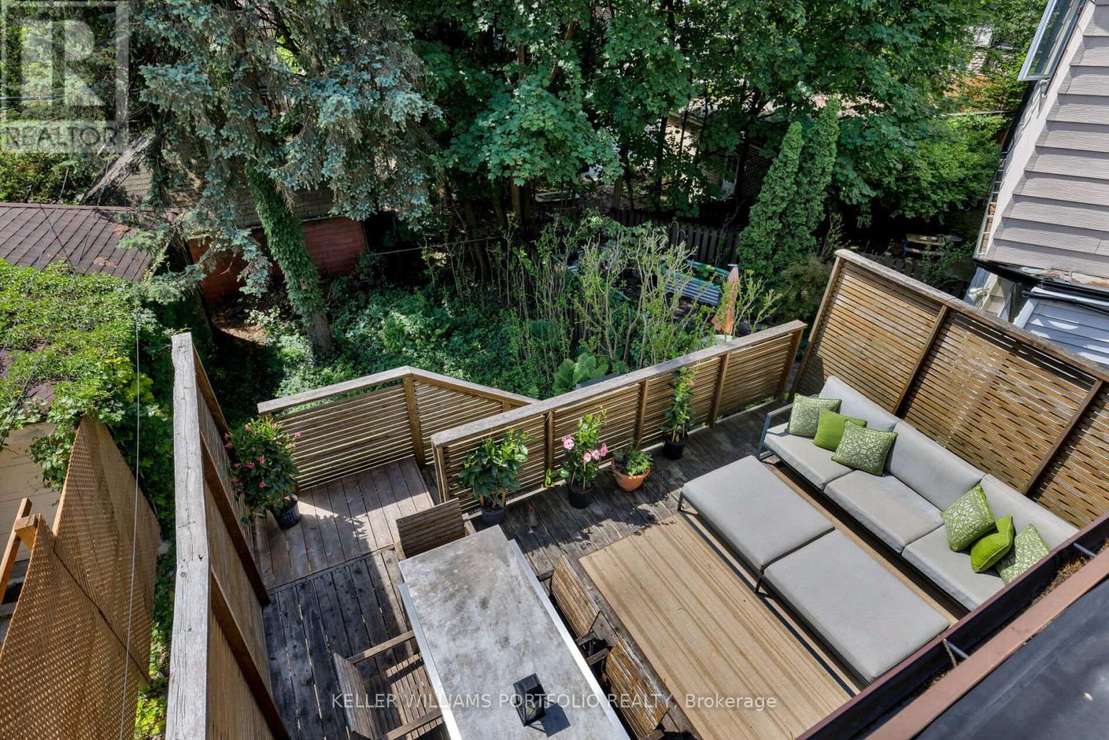 219 Howard Park Avenue, Toronto, Ontario  M6R 1V9 - Photo 32 - W13418388