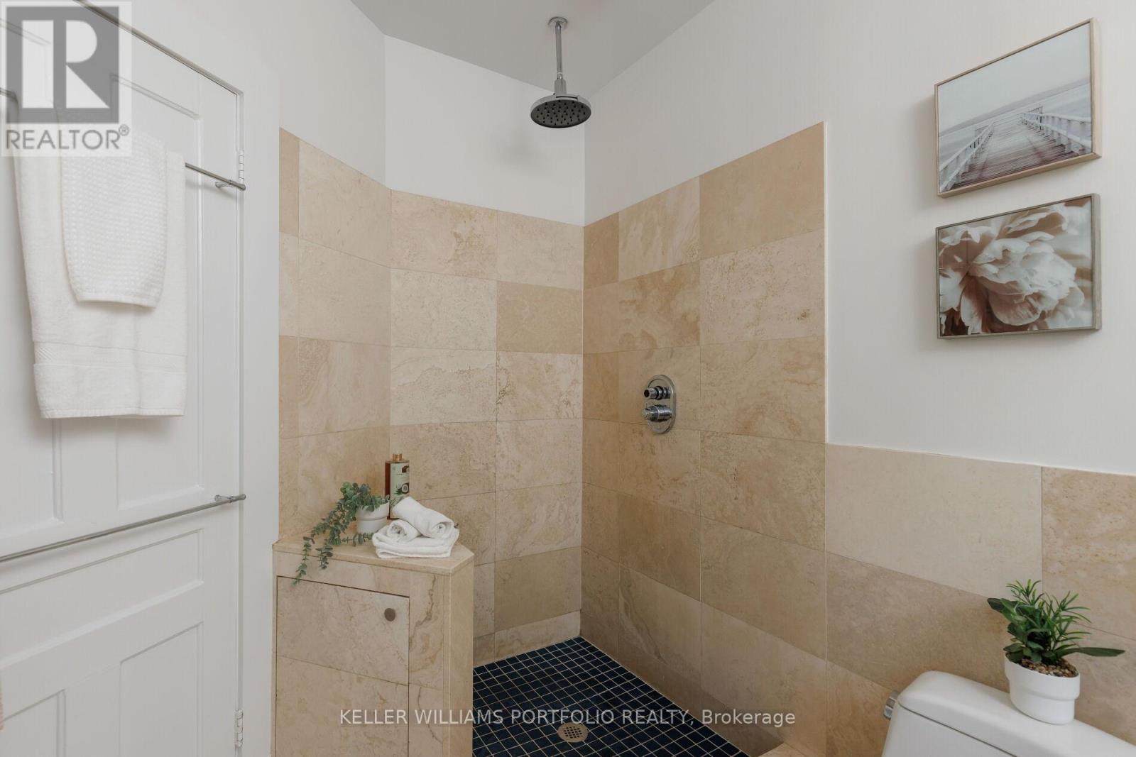219 Howard Park Avenue, Toronto, Ontario  M6R 1V9 - Photo 40 - W13418388