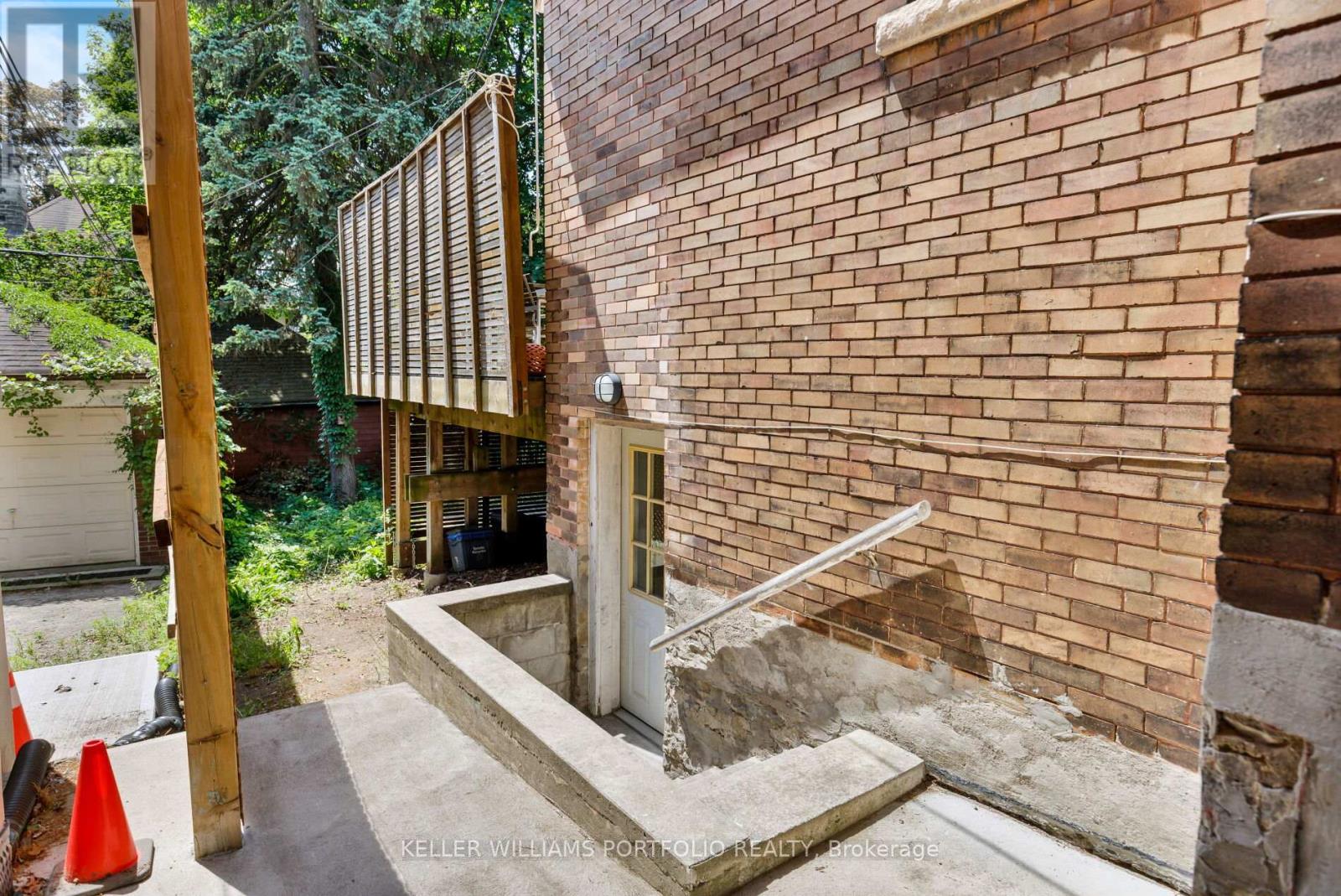 219 Howard Park Avenue, Toronto, Ontario  M6R 1V9 - Photo 41 - W13418388