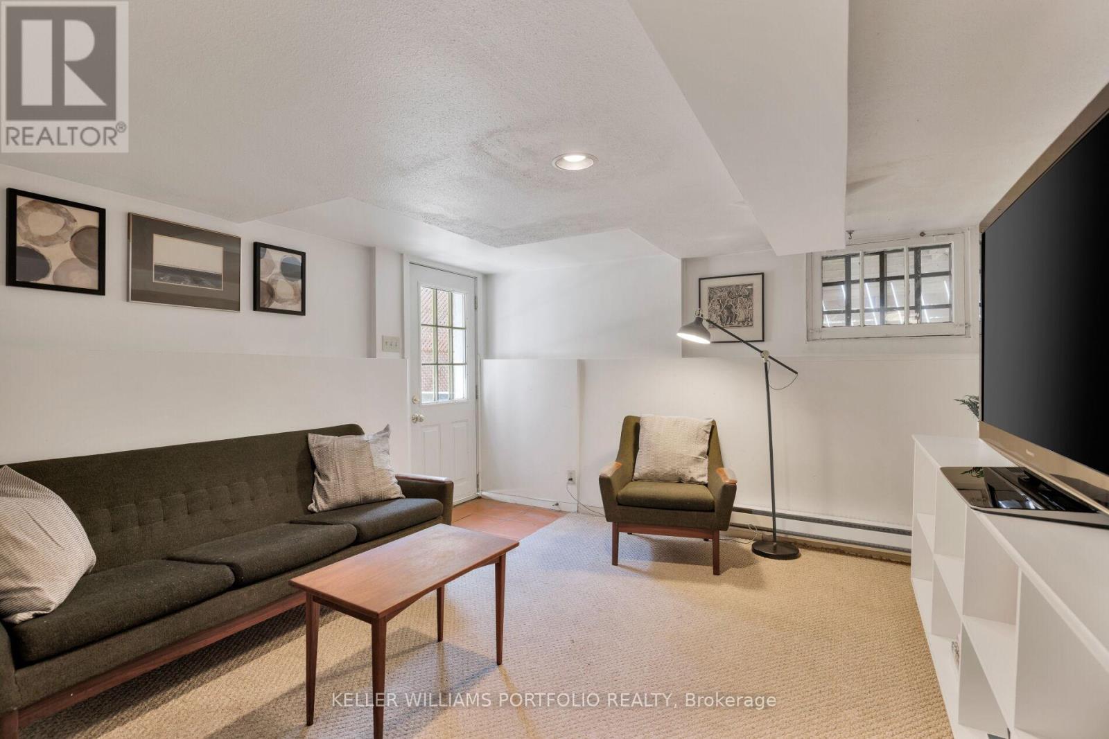 219 Howard Park Avenue, Toronto, Ontario  M6R 1V9 - Photo 42 - W13418388