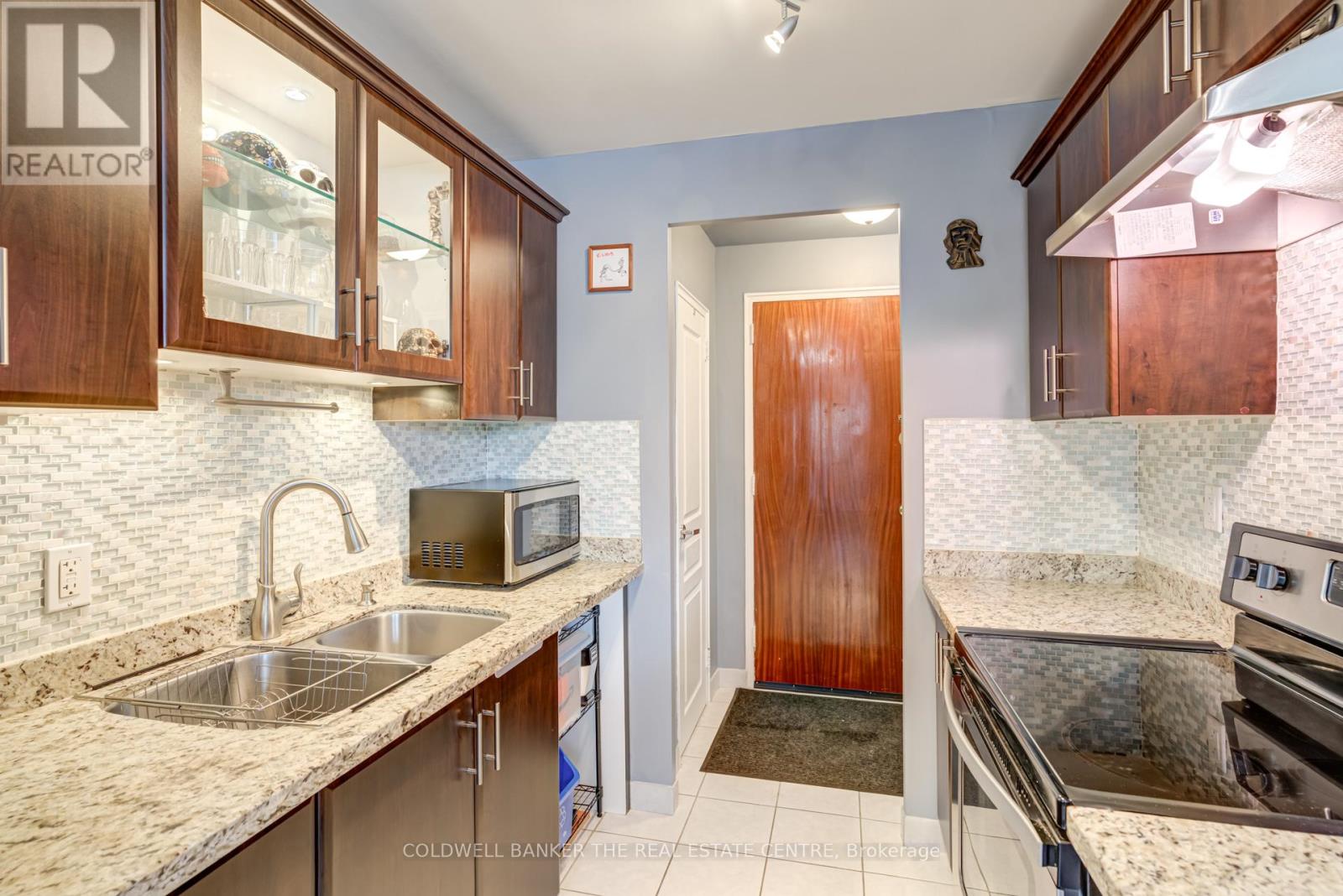 208 - 50 Gulliver Road, Toronto, Ontario  M6M 2N2 - Photo 9 - W13418394