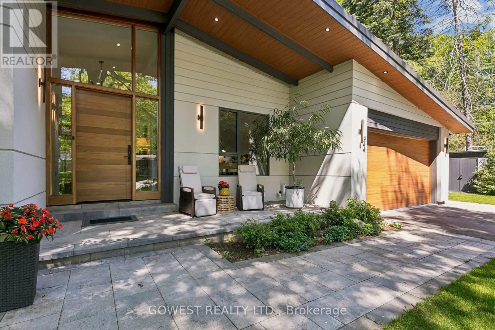 344 Dalewood Drive, Oakville, Ontario  L6J 4P5 - Photo 4 - W13418398
