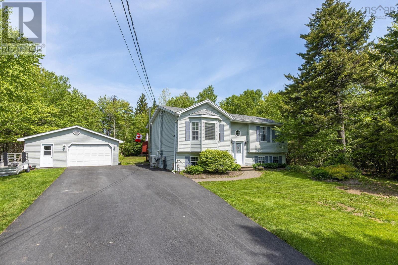 18 Weaver Court, Hammonds Plains, Nova Scotia  B3Z 1K9 - Photo 4 - 202613731