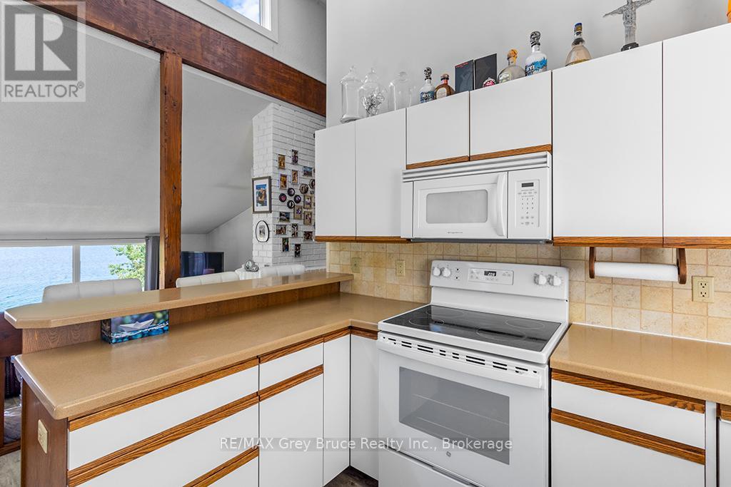 121 Ivy Drive, Georgian Bluffs, Ontario  N0H 2T0 - Photo 25 - X13412378