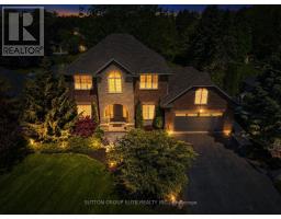 11 ELDERBERRY LANE, Hamilton, Ontario