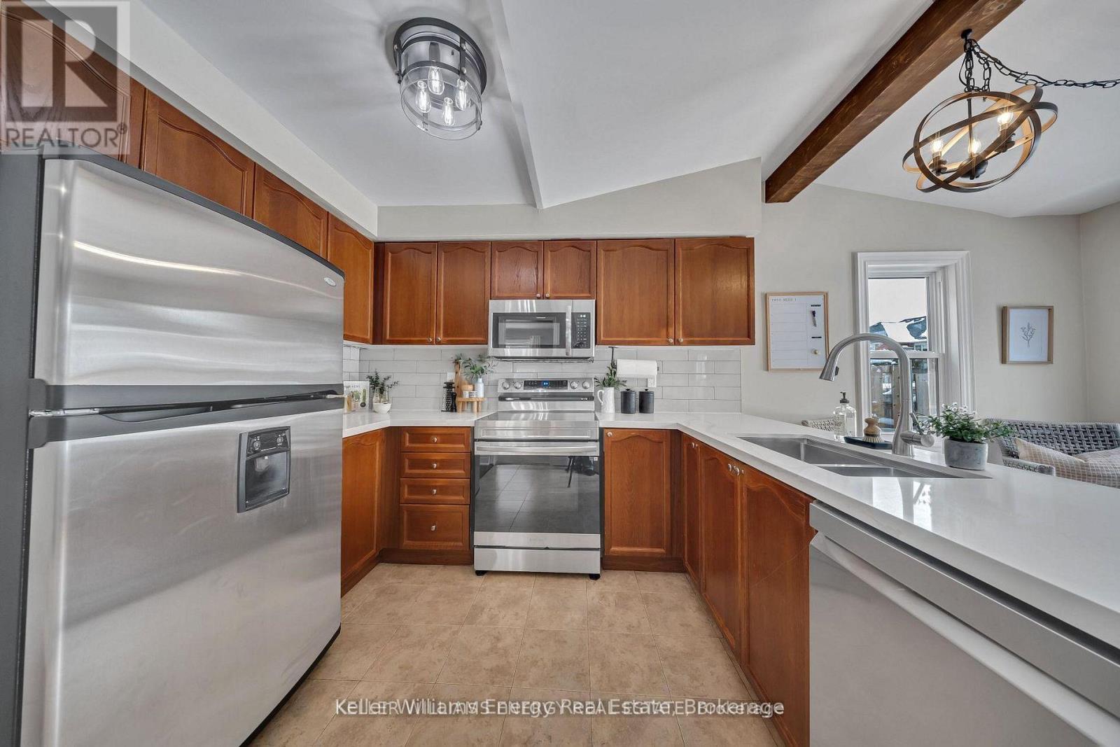 179 Wilkins Crescent, Clarington, Ontario  L1E 3B7 - Photo 15 - E13418492