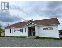 <div class="price">$109,900</div> 490 Gillingham Avenue<br>Norris Arm, Newfoundland & Labrador<br>