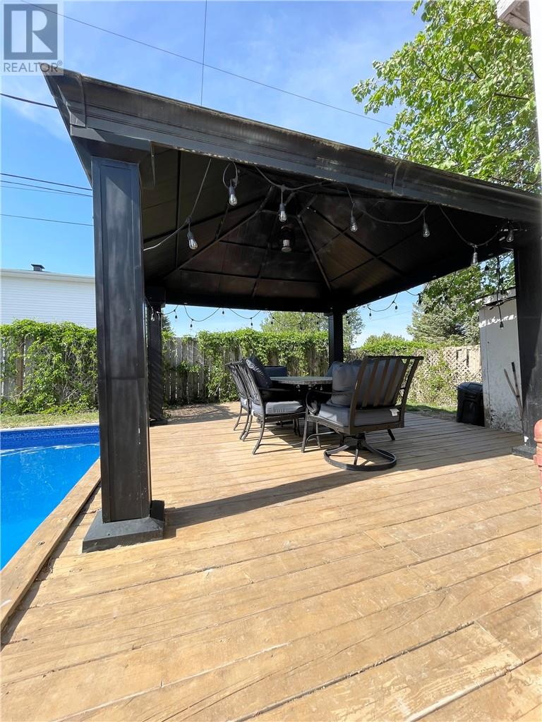 131 Pinellas Road, Chelmsford, Ontario  P0M 1L0 - Photo 2 - 2128390