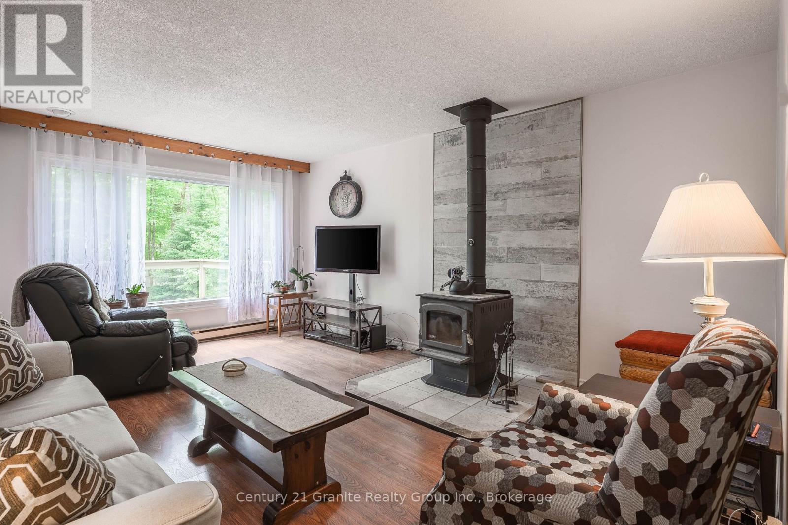 267 Riverside Drive, Dysart Et Al, Ontario K0M 1S0 - Photo 4 - X13418476