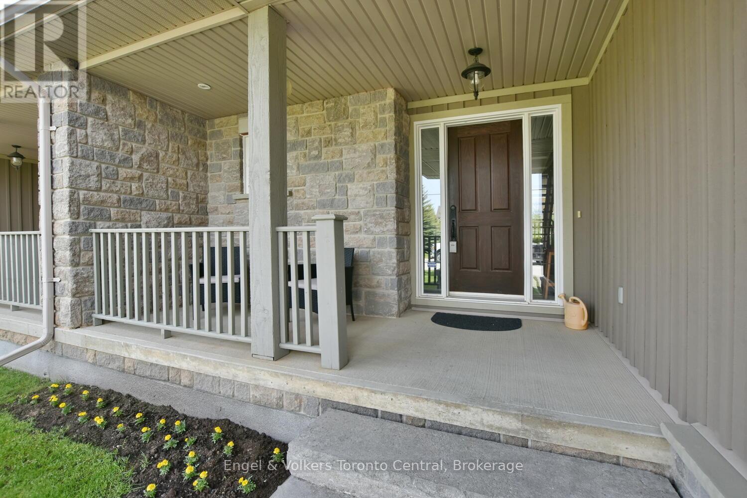 47 Meadowbrook Lane, Blue Mountains, Ontario  N0H 2P0 - Photo 2 - X13418494