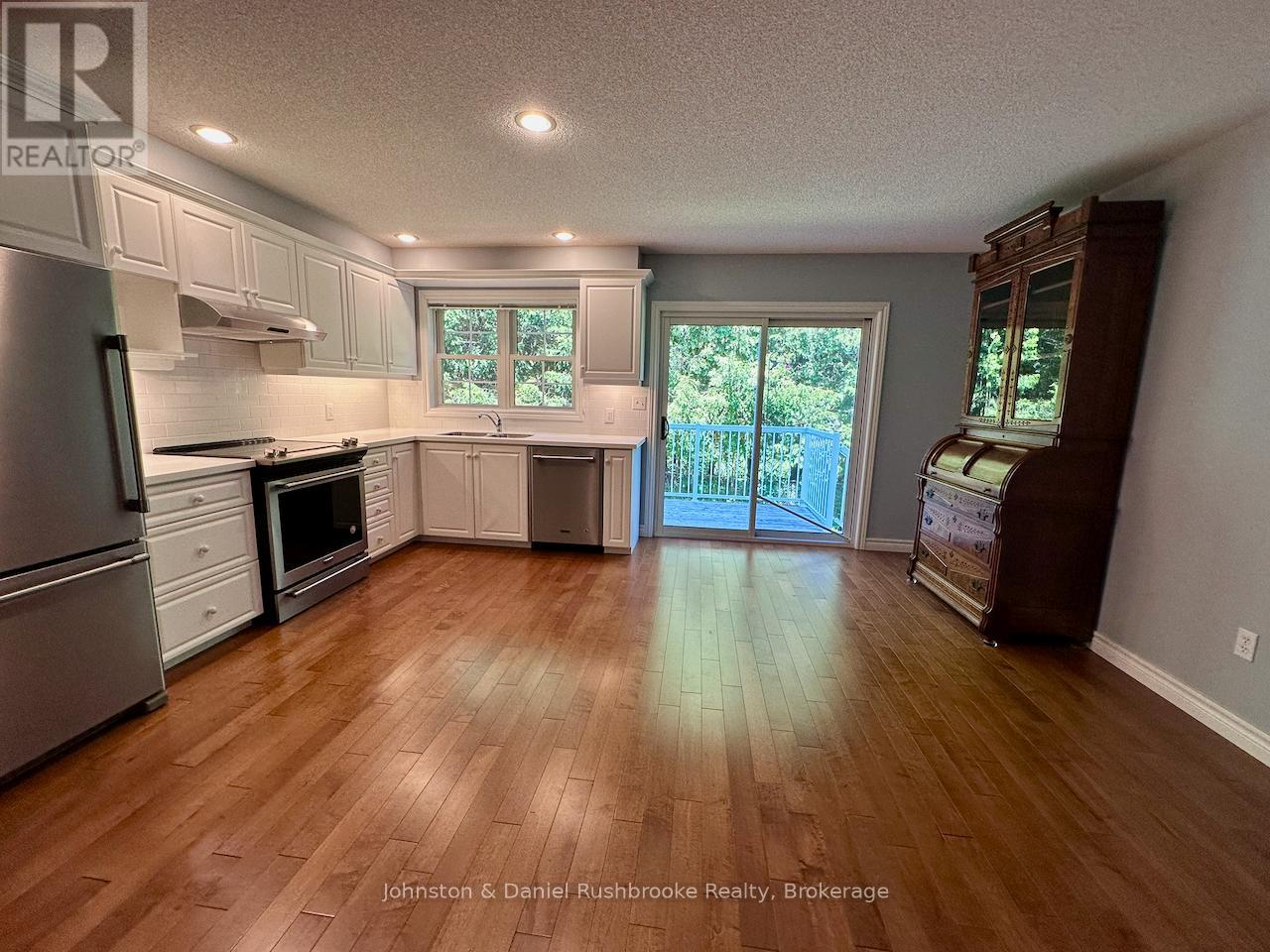 273 Hiram Street, Bracebridge, Ontario  P1L 1R7 - Photo 3 - X13418496