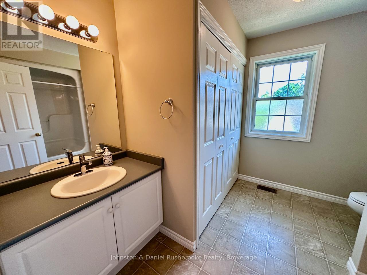 273 Hiram Street, Bracebridge, Ontario  P1L 1R7 - Photo 8 - X13418496