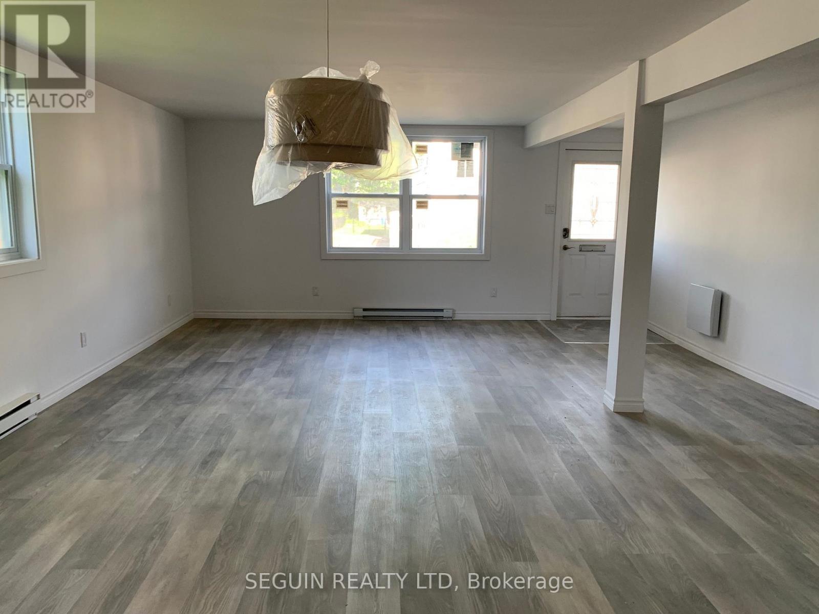 471-473 Emerald Street, Hawkesbury, Ontario  K6A 1S5 - Photo 4 - X13418480