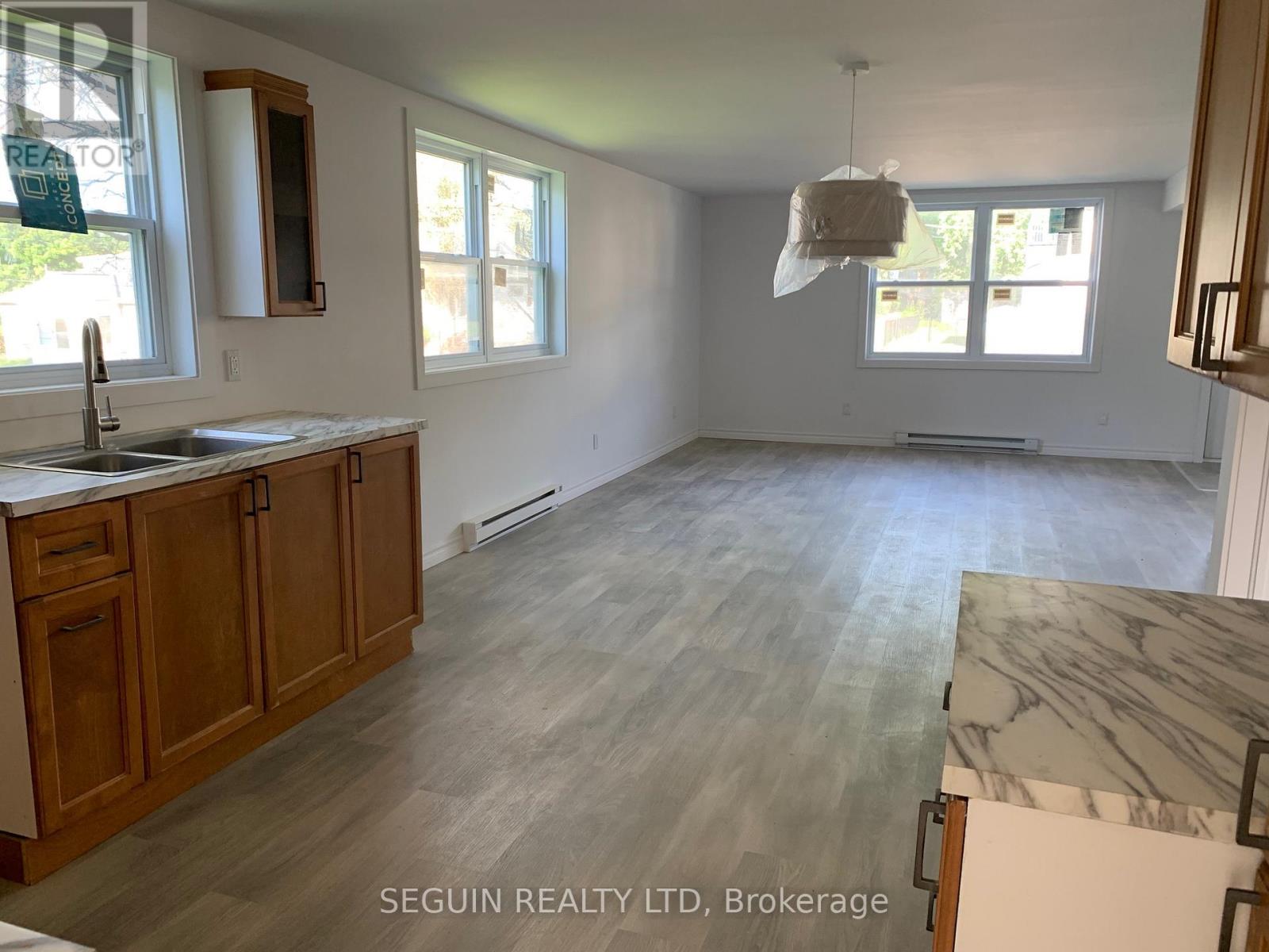 471-473 Emerald Street, Hawkesbury, Ontario  K6A 1S5 - Photo 5 - X13418480