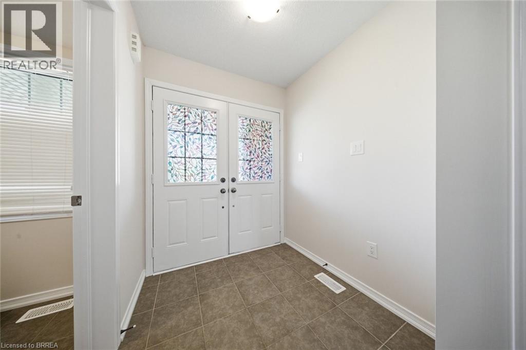 99 Warner Lane, Brantford, Ontario  N3T 0E8 - Photo 5 - 40836185