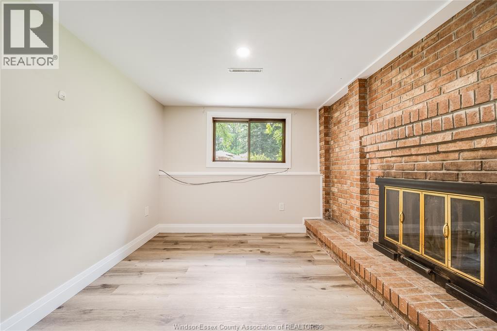 7105 Isabelle Court, Windsor, Ontario  N8S 4J6 - Photo 7 - 26013205
