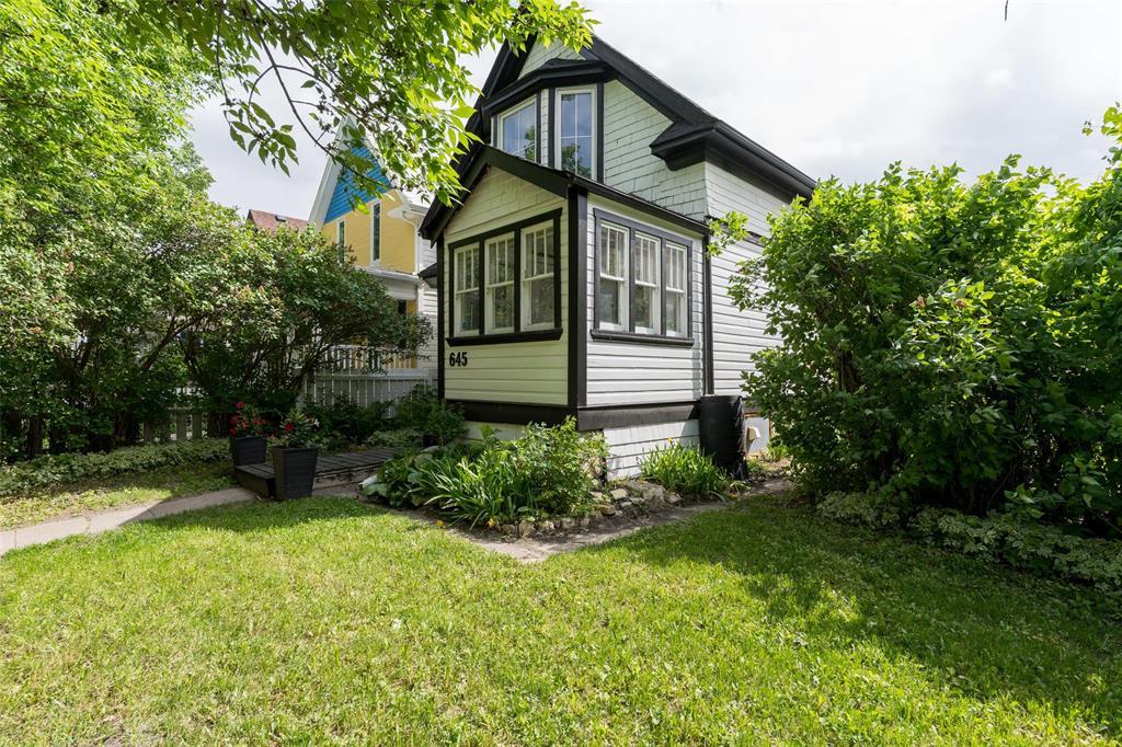 645 Ashburn Street, Winnipeg, Manitoba R3G 3C6 - Photo 3 - 202607256