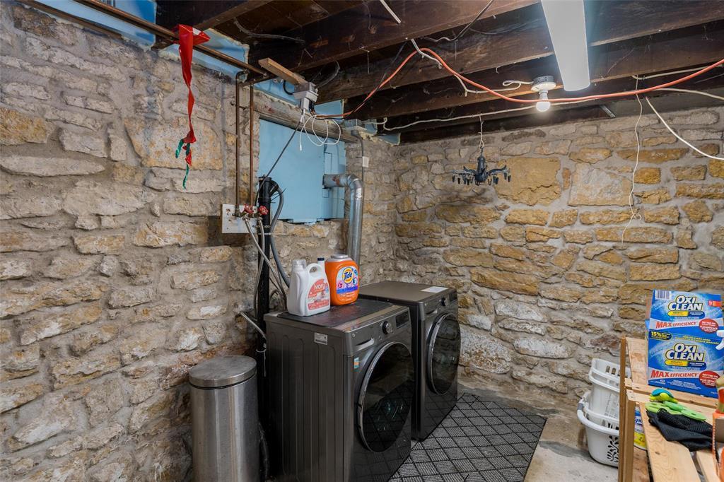 645 Ashburn Street, Winnipeg, Manitoba R3G 3C6 - Photo 30 - 202607256