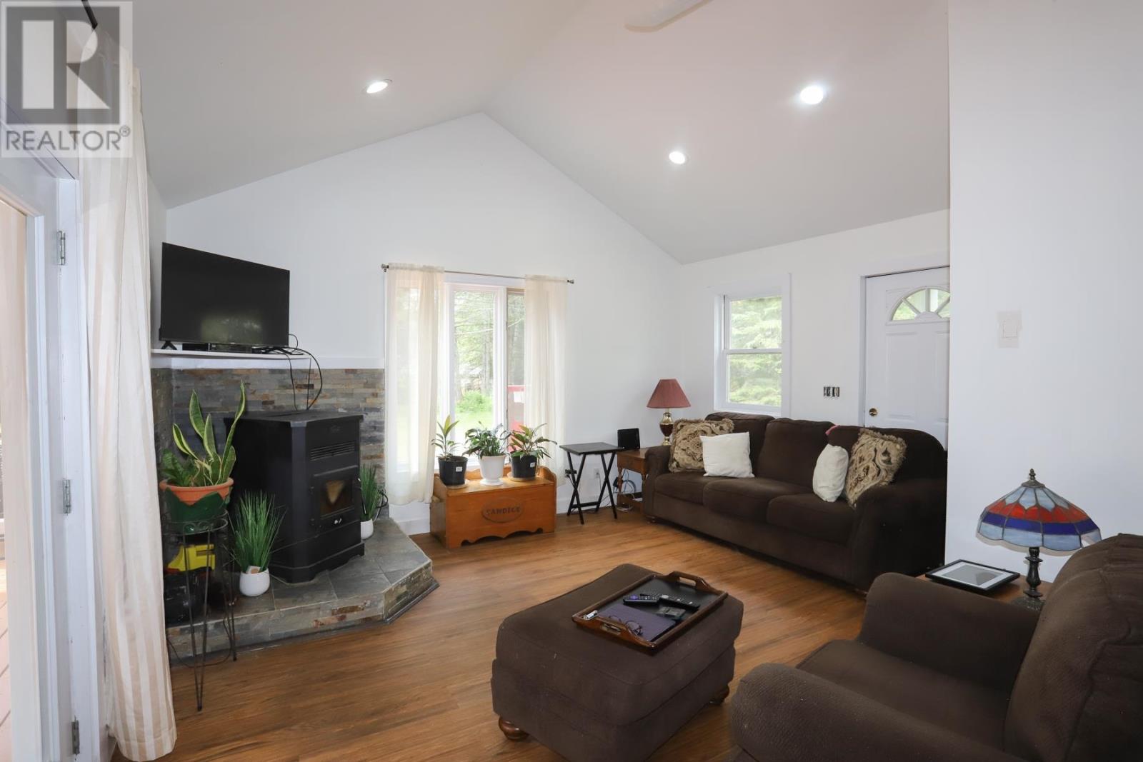 3091 Hilton Rd, Hilton Beach, Ontario  P0R 1G0 - Photo 26 - SM261046