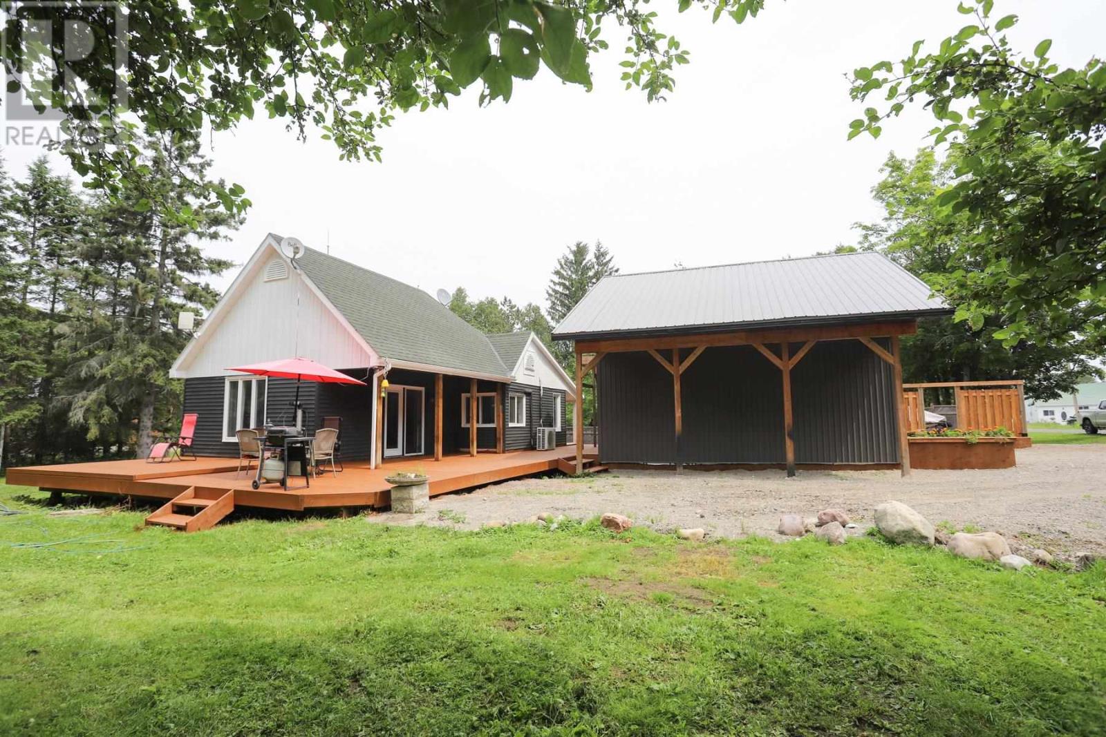 3091 Hilton Rd, Hilton Beach, Ontario  P0R 1G0 - Photo 16 - SM261046