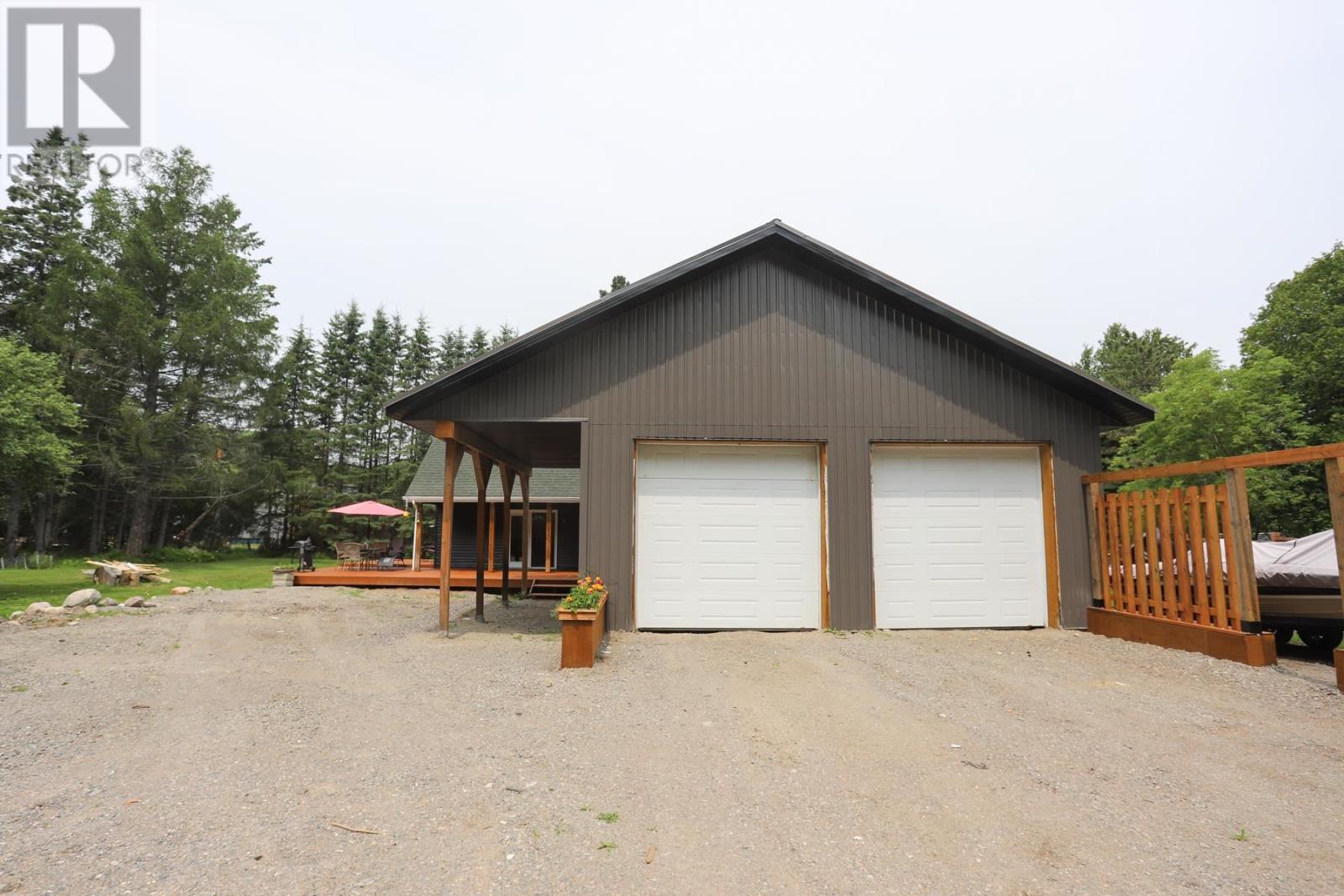 3091 Hilton Rd, Hilton Beach, Ontario  P0R 1G0 - Photo 4 - SM261046