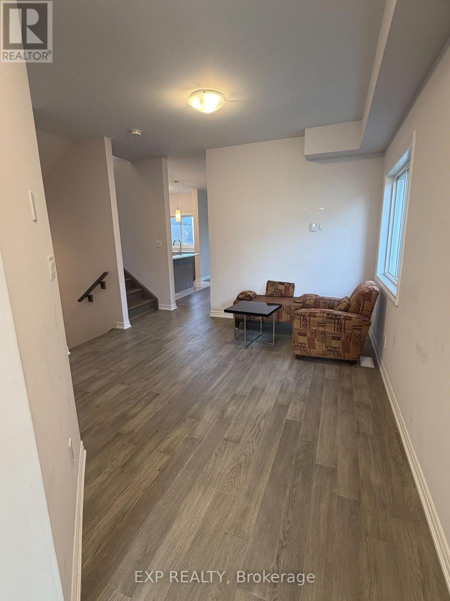 103 Mclaughlin Street, Welland, Ontario  L3B 0J9 - Photo 2 - X13416824