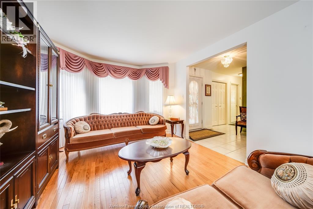 2485 Youngstown Street, Windsor, Ontario N9E 4L7 - Photo 7 - 26012478