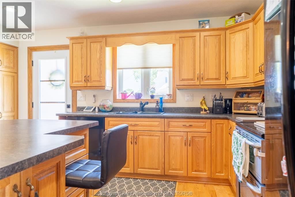 925 James Street, Wallaceburg, Ontario  N8A 2P6 - Photo 6 - 26013495
