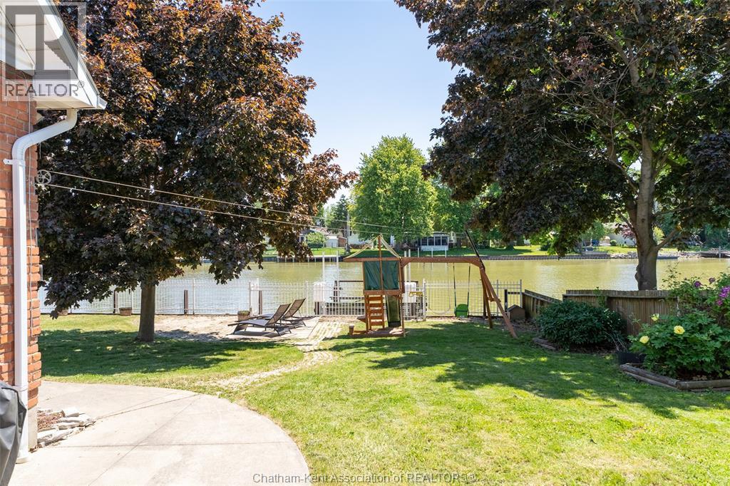 925 James Street, Wallaceburg, Ontario  N8A 2P6 - Photo 36 - 26013495