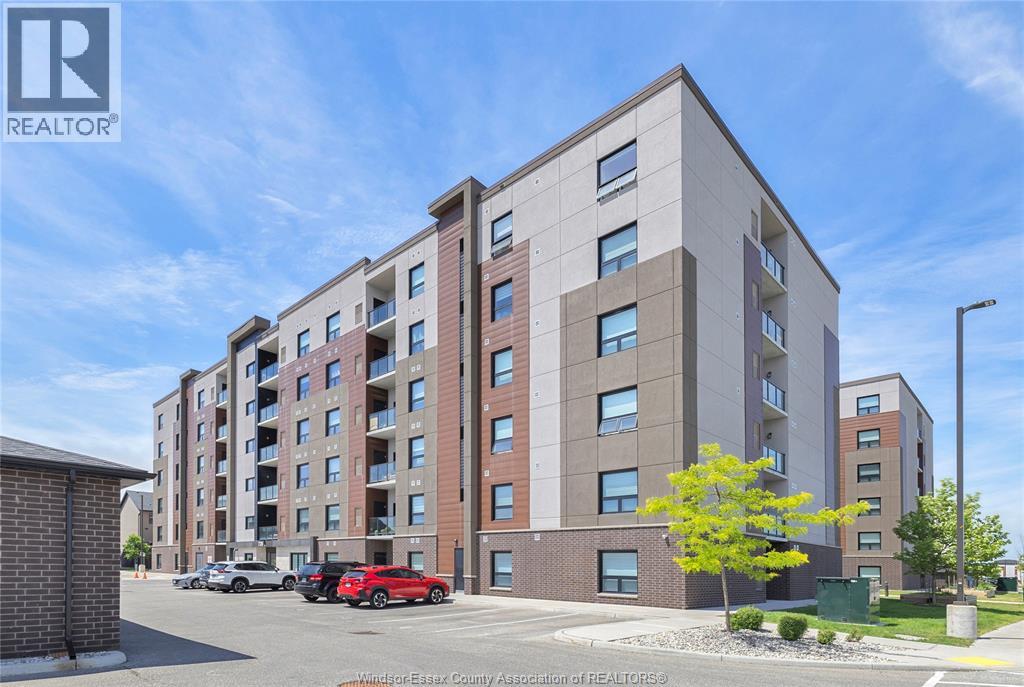 728 BROWNSTONE Unit# 510, Lakeshore, Ontario