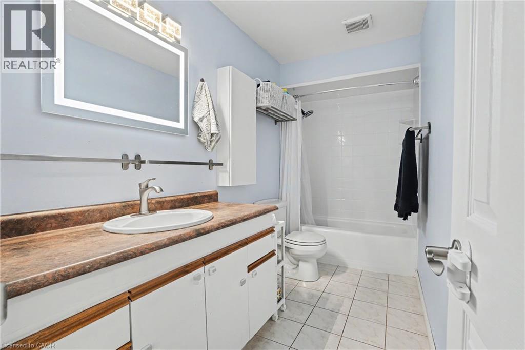 7 Rembrandt Drive, Grimsby, Ontario  L3M 4Z6 - Photo 19 - 40833696